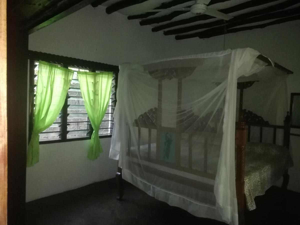 Chiky Villa Watamu Exterior photo