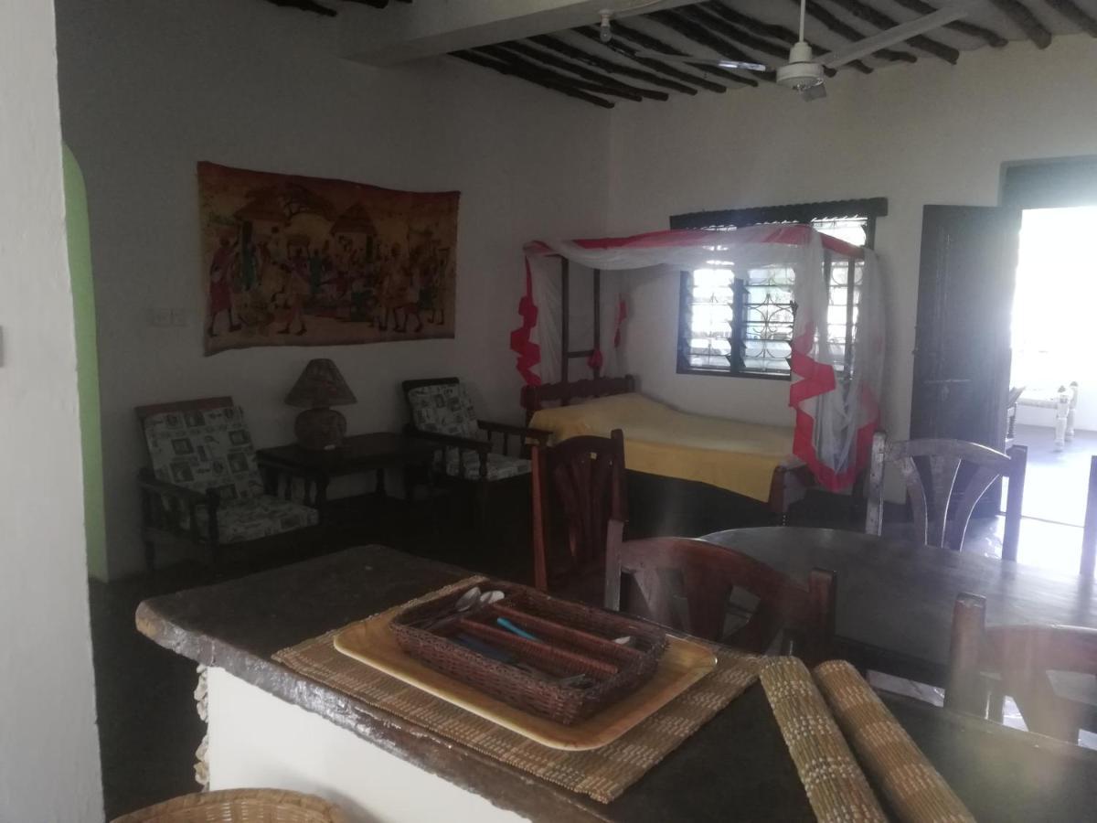 Chiky Villa Watamu Exterior photo